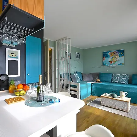 Village Cap Esterel - Le Village-75 By Interhome