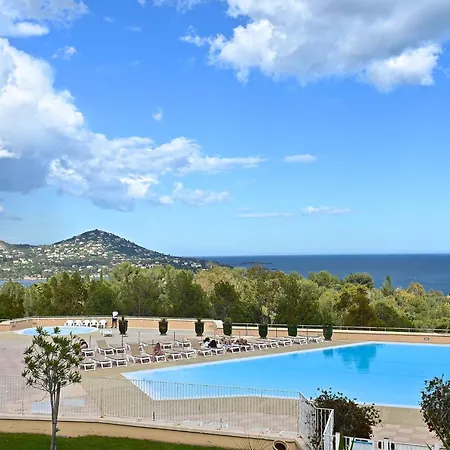 Le Village - C4 323 By Interhome Lejlighed Saint-Raphaël