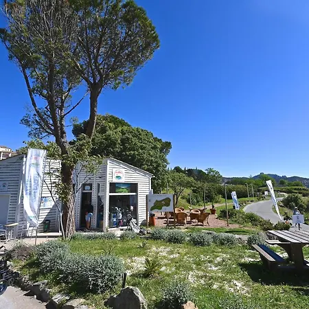 Apartment Le Village - C4 323 By Interhome