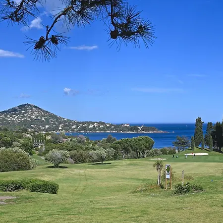 Le Village - C4 323 By Interhome Saint-Raphaël