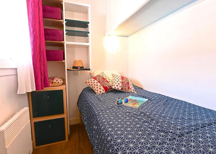 Apartment Le Village - C4 323 By Interhome Saint-Raphael (Var)