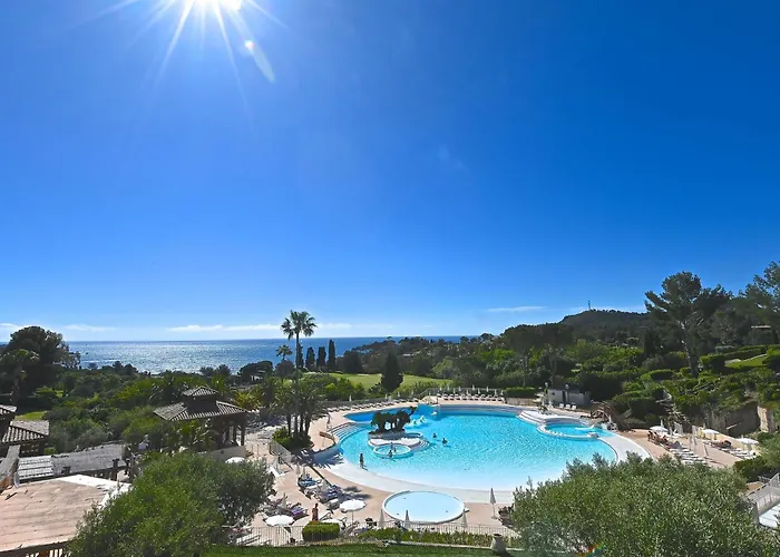 Apartment Le Village - C4 323 By Interhome Saint-Raphael (Var)