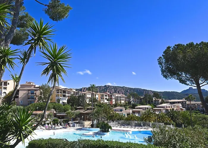 Le Village - C4 323 By Interhome